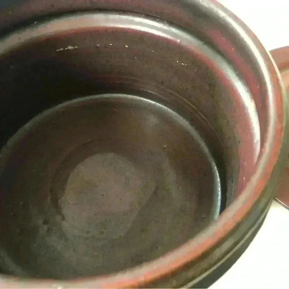 Vintage J.B.K. Canada pottery casserole dish with lid - Picture 7 of 10